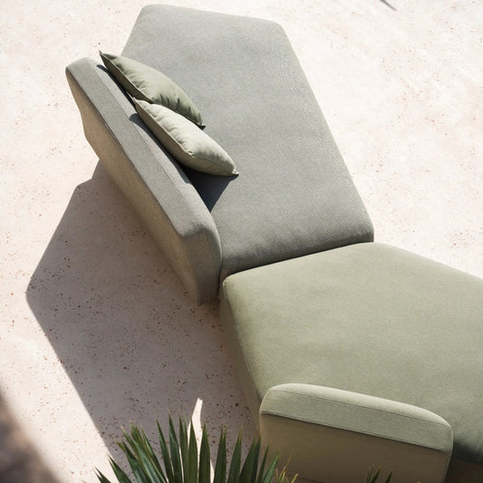 Mamba Right Pentagonal Seat Module 001