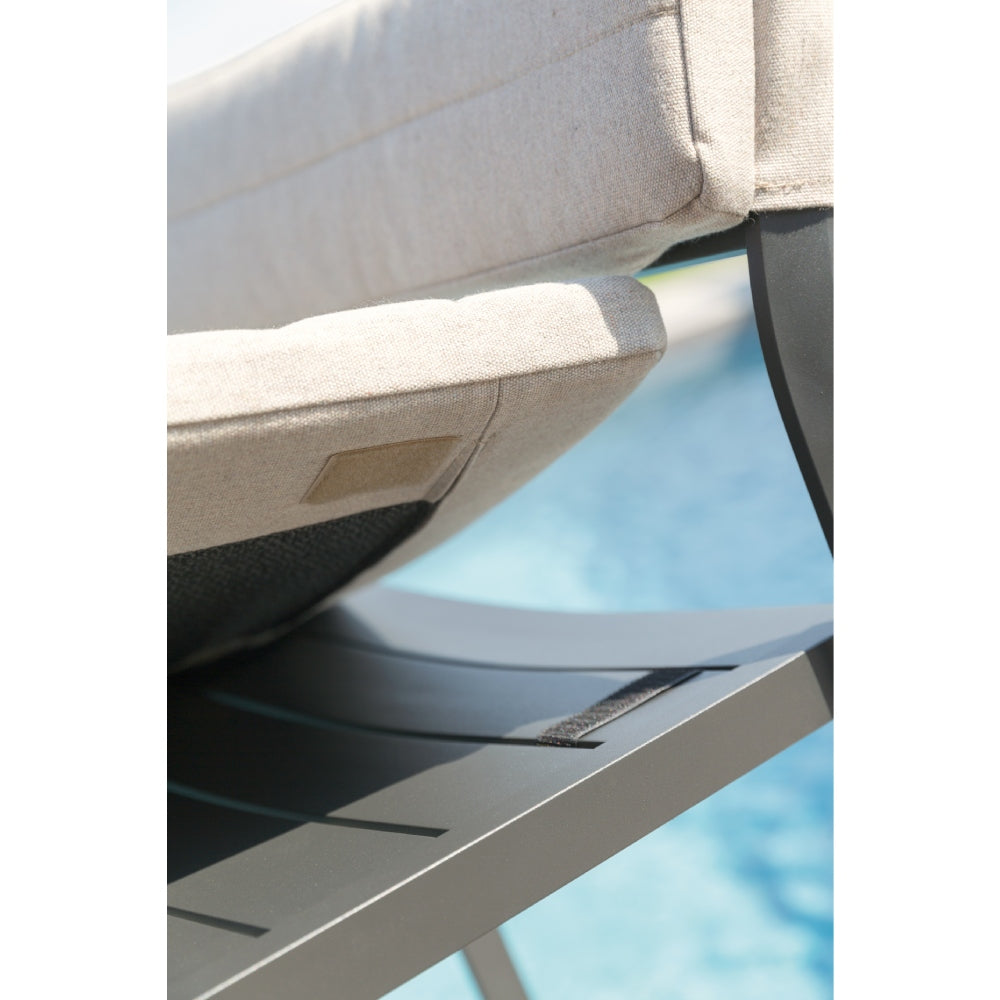 Metris Chair Cushion Set