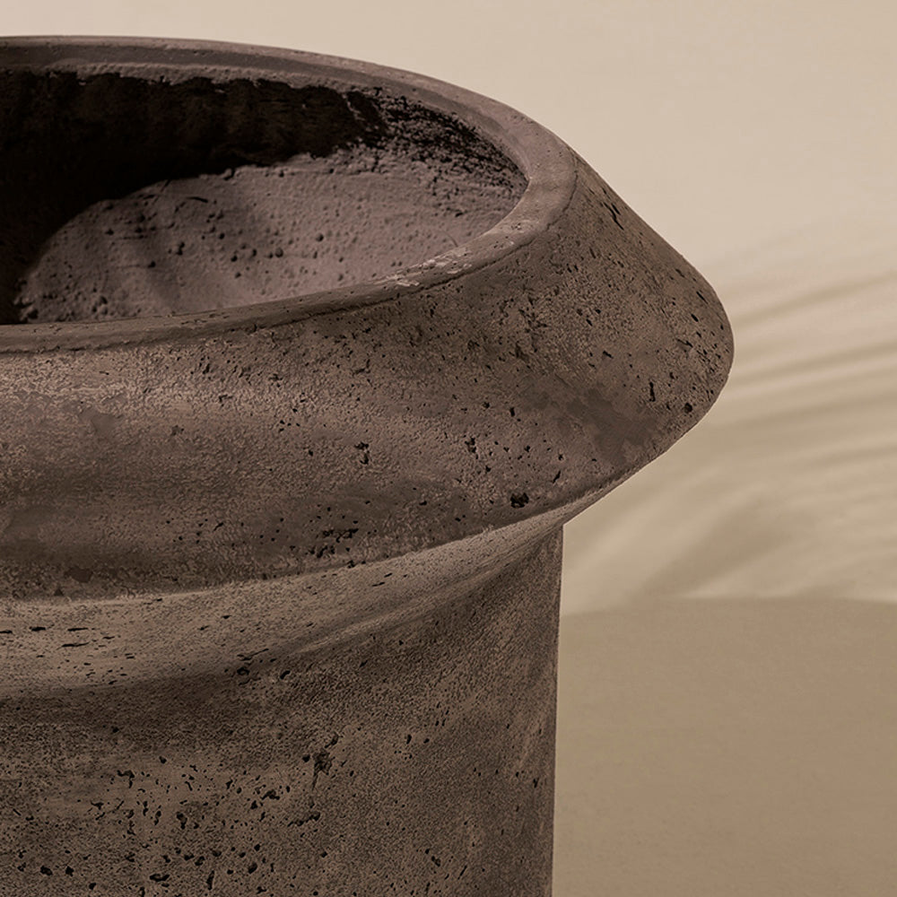 Lilium Concrete Vase